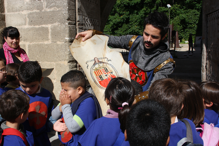 taller-heraldica-medieval-escolares-escudo-armas-cocentaina