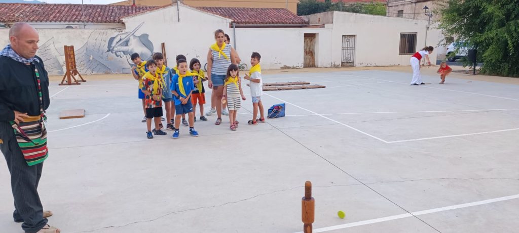 jocs valencians ninos jugando a la bitlla eventos para ayuntamientos
